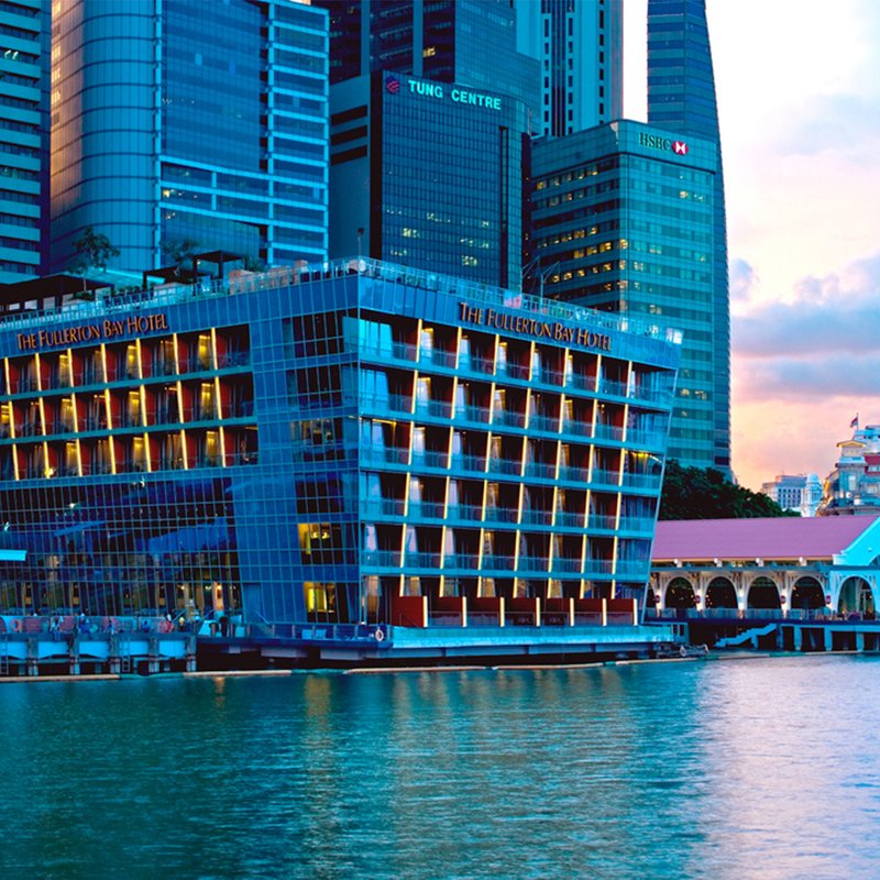 Dine and Unwind by the Bay