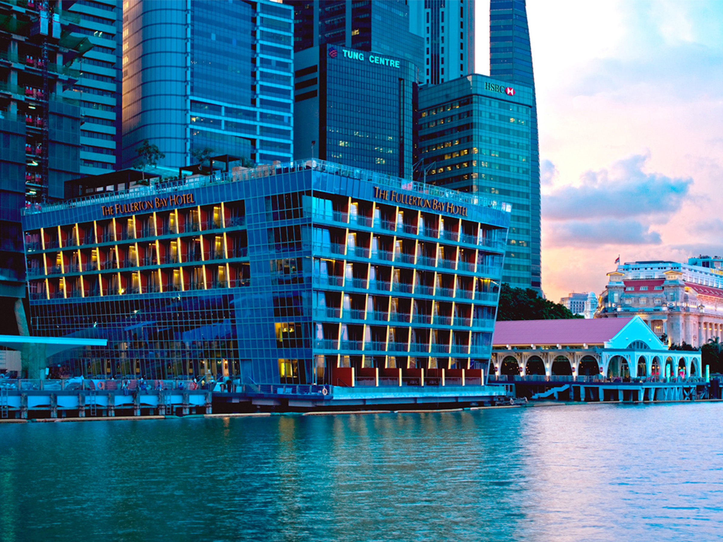 Dine and Unwind by the Bay