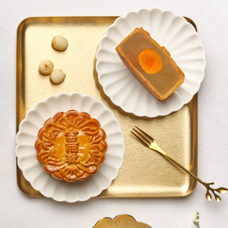 White Lotus Seed Paste with Single Yolk Baked Mooncakes *Low Sugar