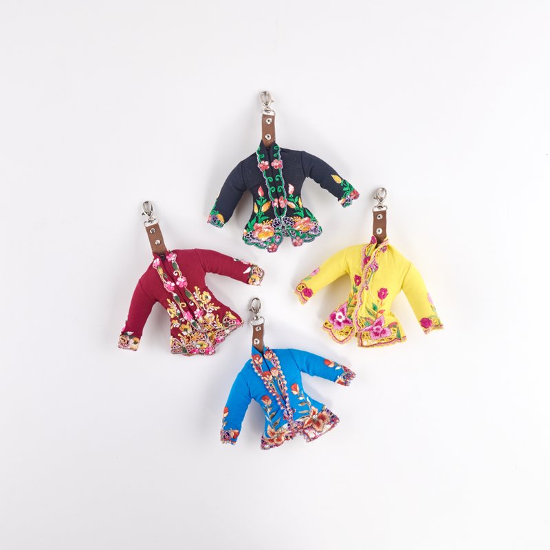 PERANAKAN KEBAYA KEYCHAIN