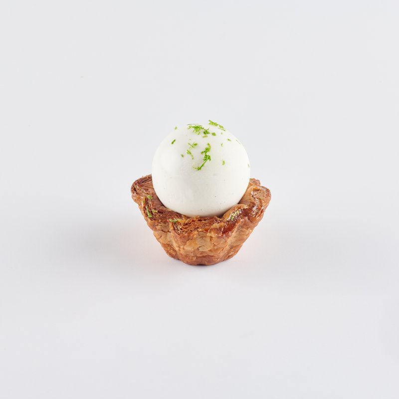 Strawberry Vanilla Cream Puff Tart